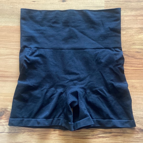 Ricki’s Shapewear M/L - Picture 1 of 5